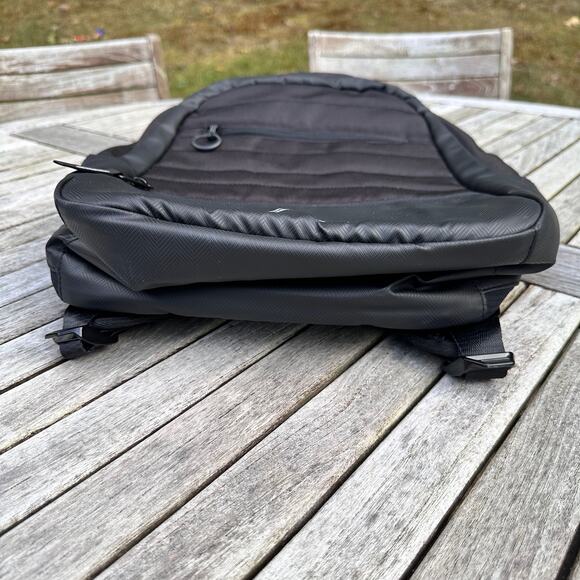 Air Jordan Airborne Weather Resistant Nike Backpack 15" Laptop Black 9A1944-023 - Picture 10 of 16